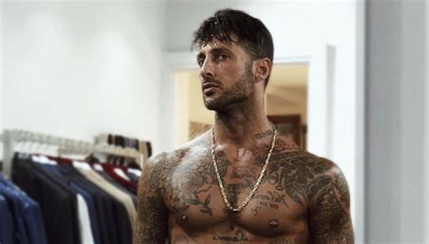 Fabrizio Corona: tutto quello che c’è da sapere sull’ex .